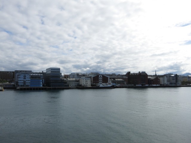 Hurtigruten_2015-06-20_15-07-1
